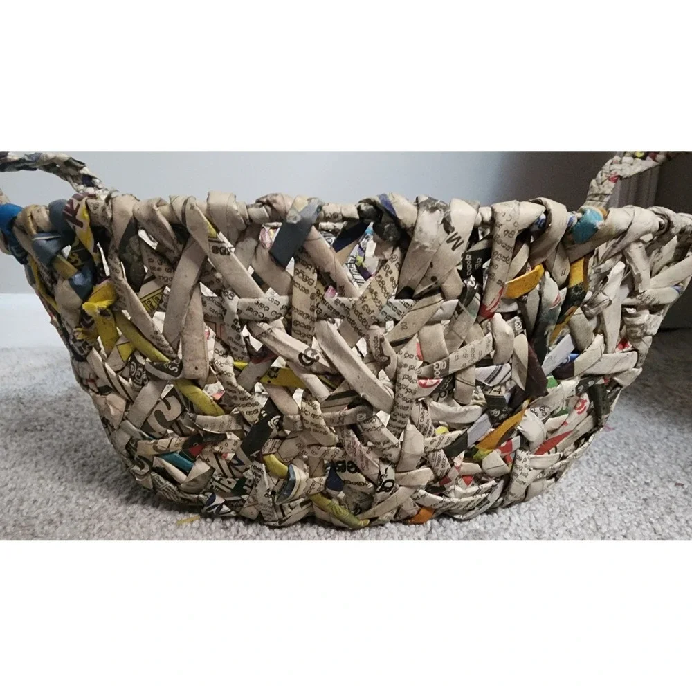 Trader‎ Joe's Hand Woven Recycled Newspaper Basket Oval Decor with Handles
